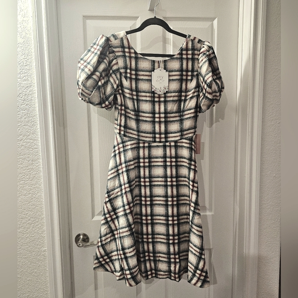 Ivy City Medium Molly Plaid Flare Dress - Picture 4 of 4
